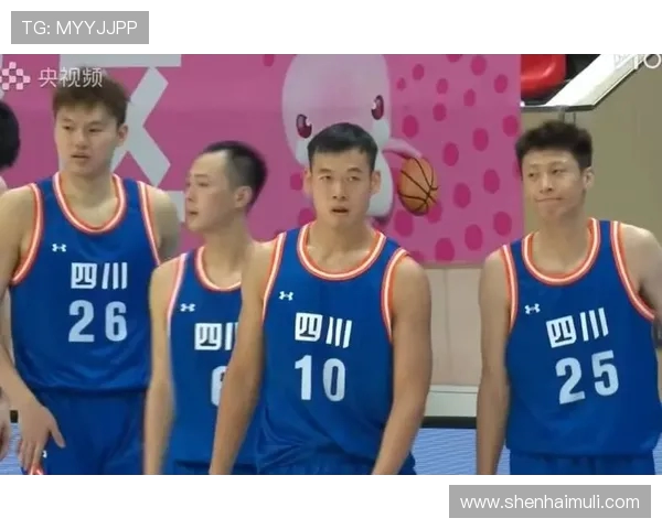 成都足球队以66分稳居总决赛积分榜首位争夺冠军之路愈发明朗