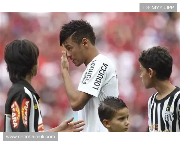 布拉干与桑托斯的激烈对决揭示巴西足球的魅力与竞争力 布拉干与桑托斯的激烈对决揭示巴西足球的魅力与竞争力