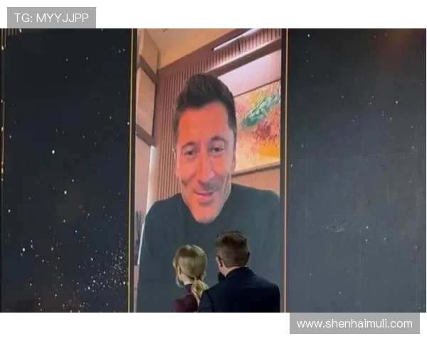 莱万再创辉煌:从足坛巨星到传奇教练的转型之路 莱万再创辉煌:从足坛巨星到传奇教练的转型之路