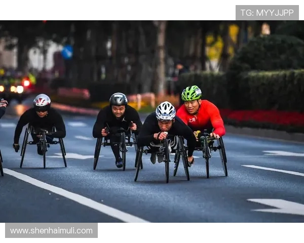 上海马拉松大满贯点评街舞队精彩节奏表现引发热议 上海马拉松大满贯点评街舞队精彩节奏表现引发热议